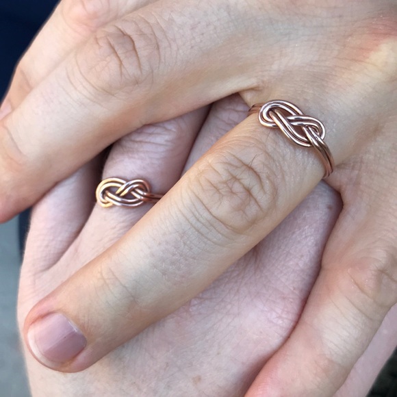 His and Hers Infinity Love Knot Rings - Picture 7 of 8